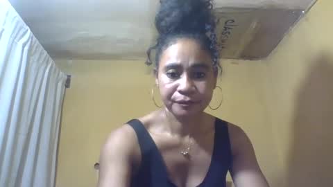 olivia9794 online show from June 15, 9:11 am