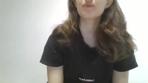 olivia__dream online show from May 15, 7:26 am