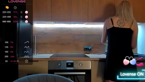 Olivia 3 online show from March 12, 10:16 pm