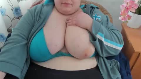 Olivia Gold online show from February 8, 11:24 am