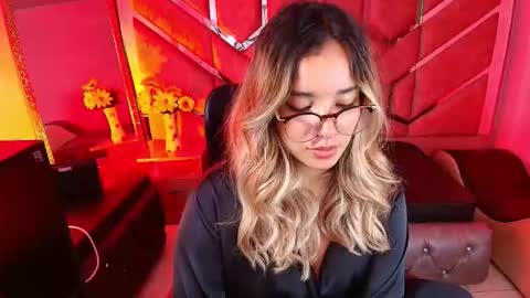  OLIVIA  online show from November 10, 4:55 am