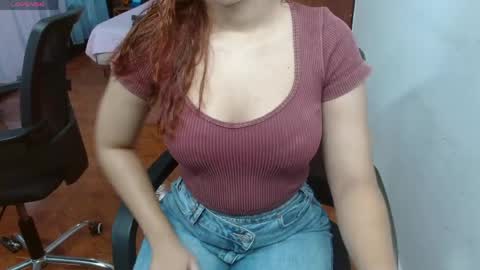 Snapshot of olivia_jass01 chatting on June 4, 11:38 am olivia_jass01 online show from June 4, 11:38 am