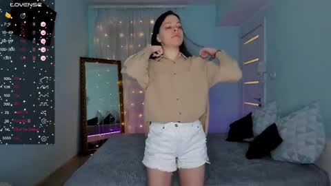 Snapshot of olivia_munn chatting on March 3, 2:26 am Olivia online show from March 3, 2:26 am