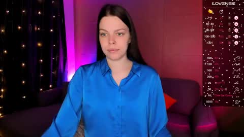 Snapshot of olivia_munn chatting on March 10, 2:28 am Olivia online show from March 10, 2:28 am