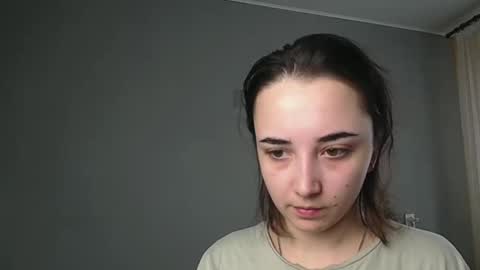 Snapshot of olivia_oliv chatting on February 11, 10:09 am Olivia online show from February 11, 10:09 am