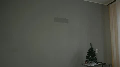 Snapshot of olivia_oliv chatting on February 13, 12:45 pm Olivia online show from February 13, 12:45 pm