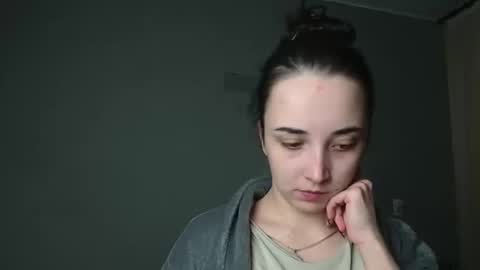 Snapshot of olivia_oliv chatting on February 25, 5:33 pm Olivia online show from February 25, 5:33 pm