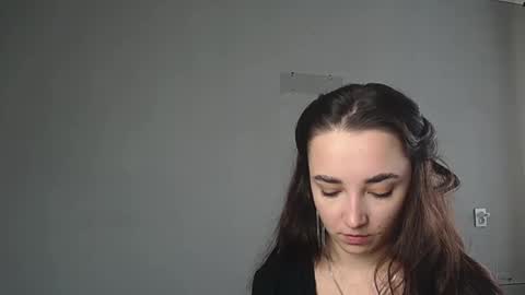Snapshot of olivia_oliv chatting on March 17, 12:52 pm Olivia online show from March 17, 12:52 pm