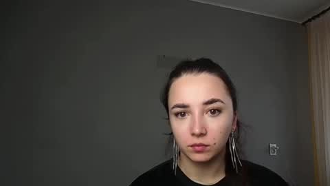 Snapshot of olivia_oliv chatting on March 19, 8:18 am Olivia online show from March 19, 8:18 am