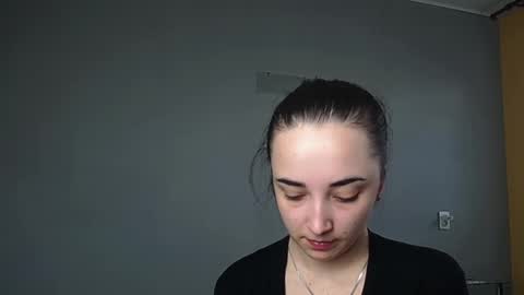 Snapshot of olivia_oliv chatting on March 26, 9:26 am Olivia online show from March 26, 9:26 am