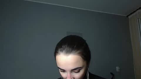 Olivia online show from May 31, 7:04 pm