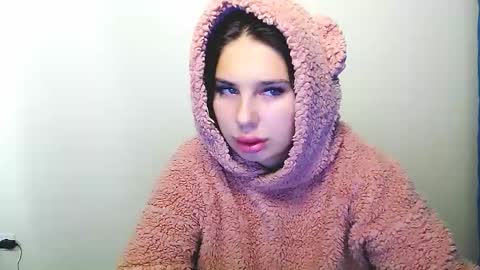 Olivia online show from September 18, 3:19 am