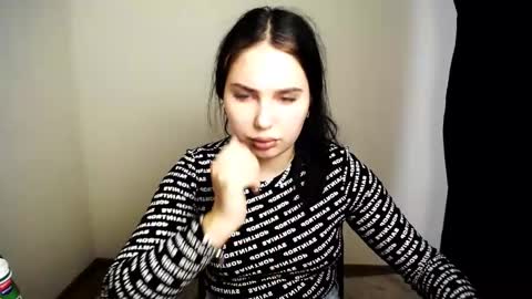 Olivia online show from November 17, 11:05 am