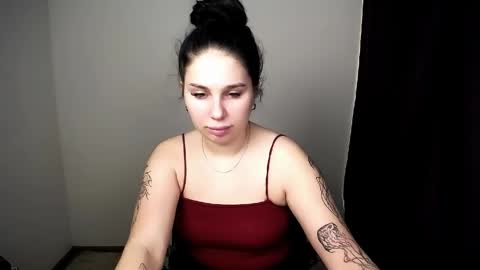 Olivia online show from April 10, 8:35 pm