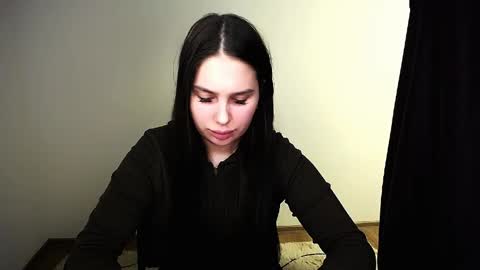 Snapshot of olivia_red_ chatting on April 27, 8:29 pm Olivia online show from April 27, 8:29 pm
