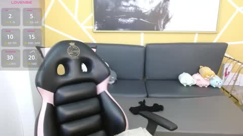 Olivia online show from June 5, 8:58 pm