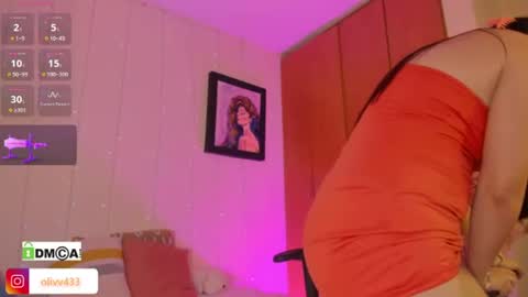 olivia_s19 online show from July 5, 4:41 am