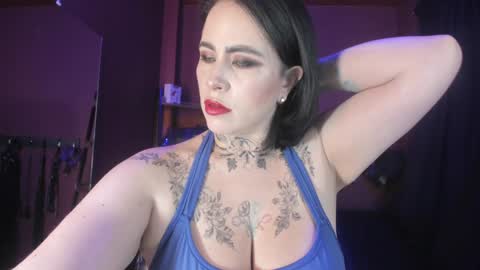   online show from December 12, 12:44 pm