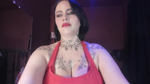   online show from December 16, 2:05 pm