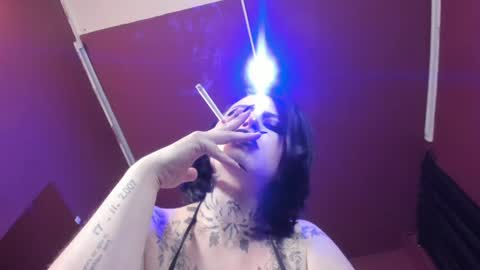   online show from December 18, 3:55 pm