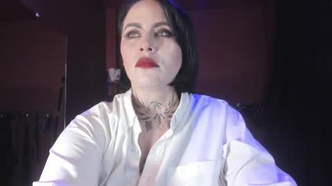   online show from January 8, 4:00 pm
