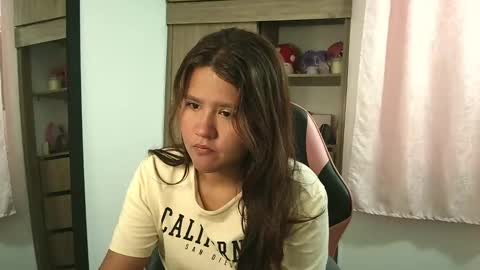 Snapshot of olivia_watson_ chatting on September 17, 12:51 pm Olivia online show from September 17, 12:51 pm