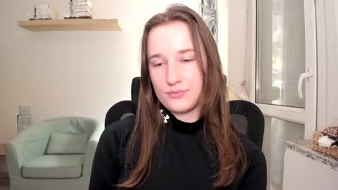 Snapshot of oliviaaa2003 chatting on January 21, 2:59 pm Oliwiaa2004 online show from January 21, 2:59 pm