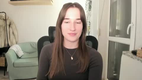 Oliwiaa2004 online show from February 15, 4:58 pm