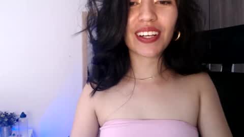 Snapshot of oliviaaa__ chatting on December 28, 3:37 pm oliviaaa__ online show from December 28, 3:37 pm