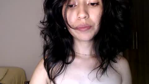 Snapshot of oliviaaa__ chatting on February 22, 1:11 am oliviaaa__ online show from February 22, 1:11 am