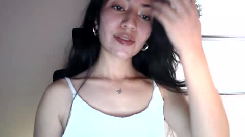 Snapshot of oliviaaa__ chatting on September 16, 8:54 pm oliviaaa__ online show from September 16, 8:54 pm