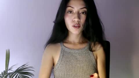 Snapshot of oliviaaa__ chatting on February 11, 3:39 pm oliviaaa__ online show from February 11, 3:39 pm