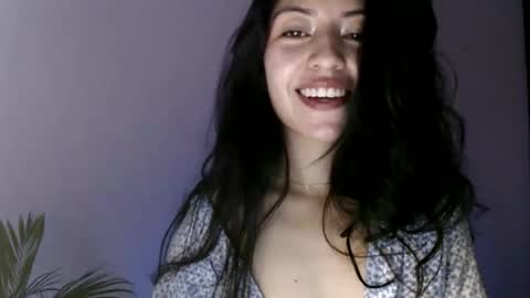 Snapshot of oliviaaa__ chatting on February 19, 4:03 pm oliviaaa__ online show from February 19, 4:03 pm