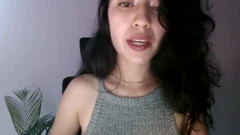 Snapshot of oliviaaa__ chatting on March 9, 4:33 pm oliviaaa__ online show from March 9, 4:33 pm
