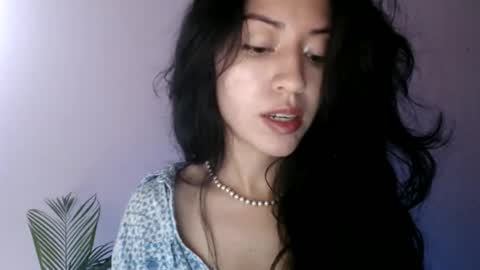 Snapshot of oliviaaa__ chatting on March 10, 3:50 pm oliviaaa__ online show from March 10, 3:50 pm