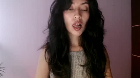 oliviaaa__ online show from June 16, 5:48 pm