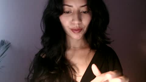oliviaaa__ online show from June 29, 5:02 pm