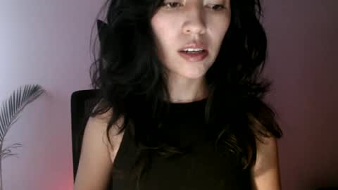 oliviaaa__ online show from July 6, 5:04 pm