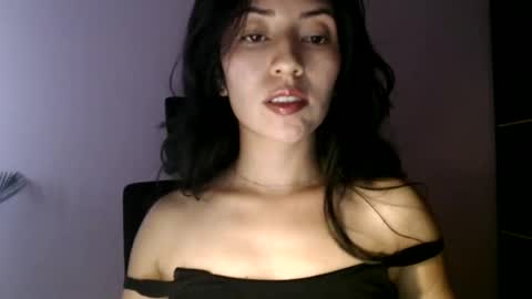 oliviaaa__ online show from July 12, 9:17 pm