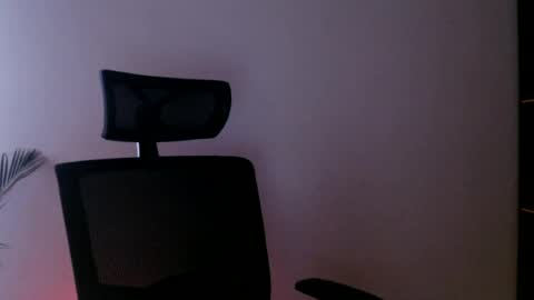 oliviaaa__ online show from July 17, 9:08 pm