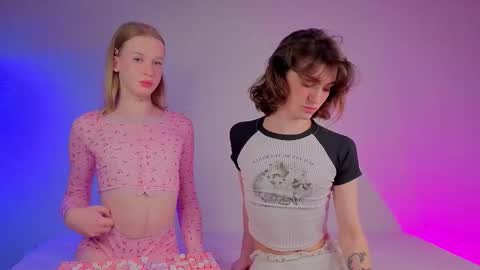 Snapshot of oliviaapink chatting on February 14, 8:16 pm oliviaapink online show from February 14, 8:16 pm