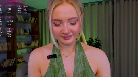 Olivia online show from July 9, 10:08 am