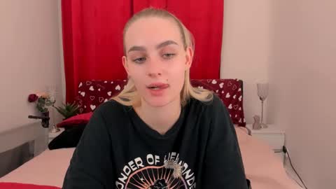 oliviaBeauty online show from January 29, 10:11 pm