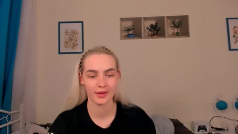 oliviaBeauty online show from April 16, 6:19 pm