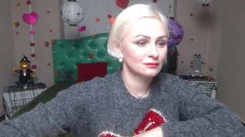 OliviaHorst online show from November 9, 6:06 pm