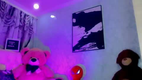 oliviahot01 online show from June 21, 1:19 am