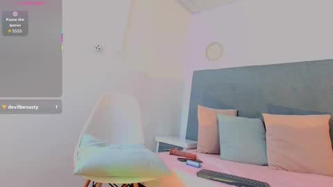 OliviaMonroe online show from October 29, 10:22 pm