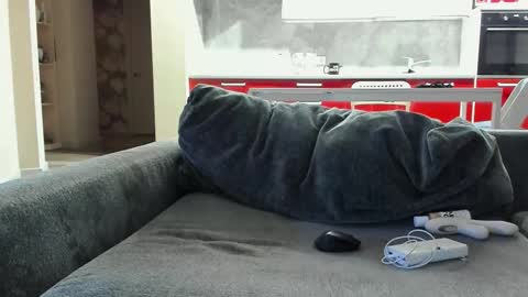 oliviamuur online show from March 24, 7:52 pm