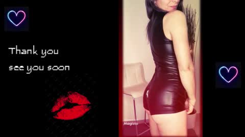 Olivia online show from September 30, 10:15 pm