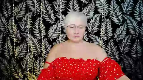 Snapshot of oliviaoskar_ chatting on June 19, 10:30 am Kelly online show from June 19, 10:30 am